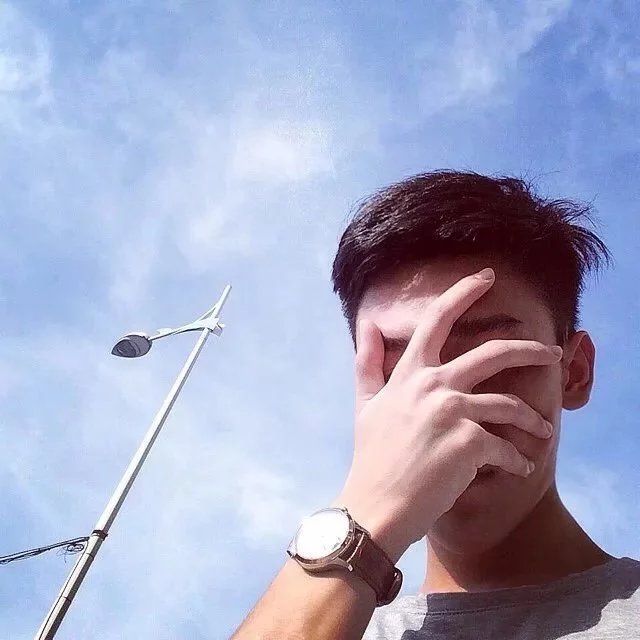谢梦雄馥