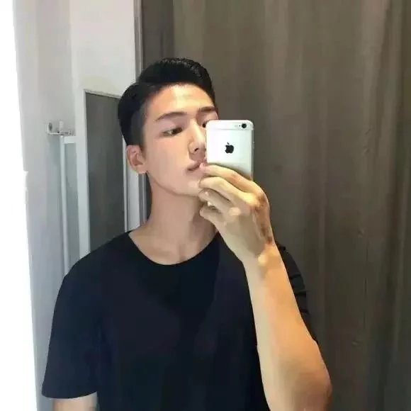 韦巧罡颖